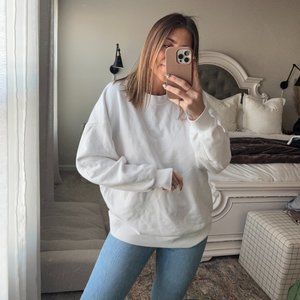 LULULEMON WHITE SWEATSHIRT